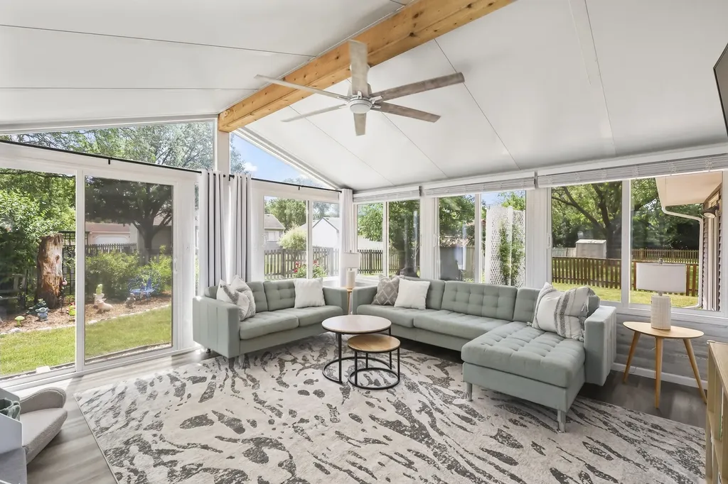 1412 Creighton Avenue Naperville IL 60565