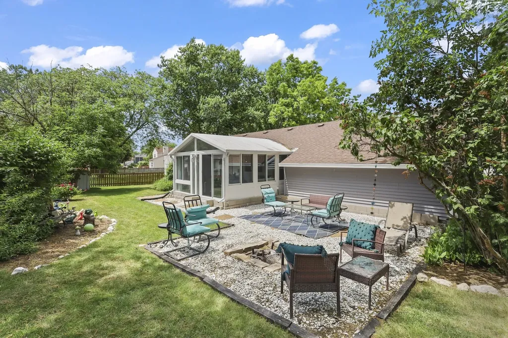 1412 Creighton Avenue Naperville IL 60565