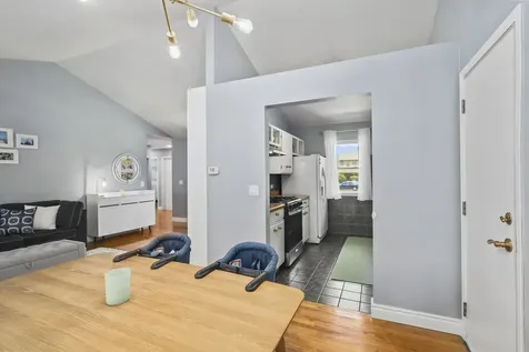1412 Creighton Avenue Naperville IL 60565
