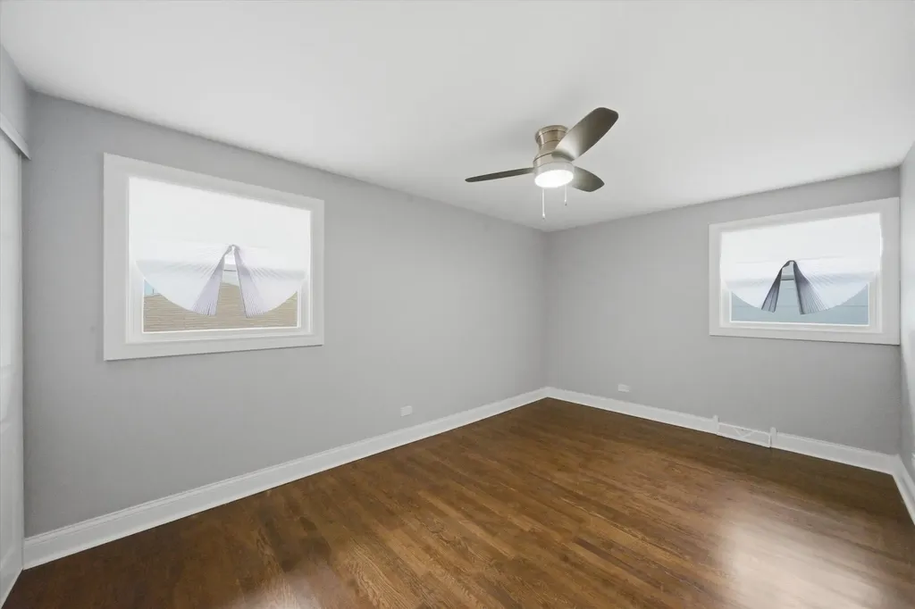 11818 South Justine Street Chicago IL 60643