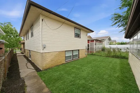 11818 South Justine Street Chicago IL 60643