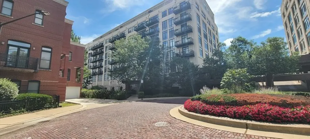 1525 South Sangamon Street Chicago IL 60608