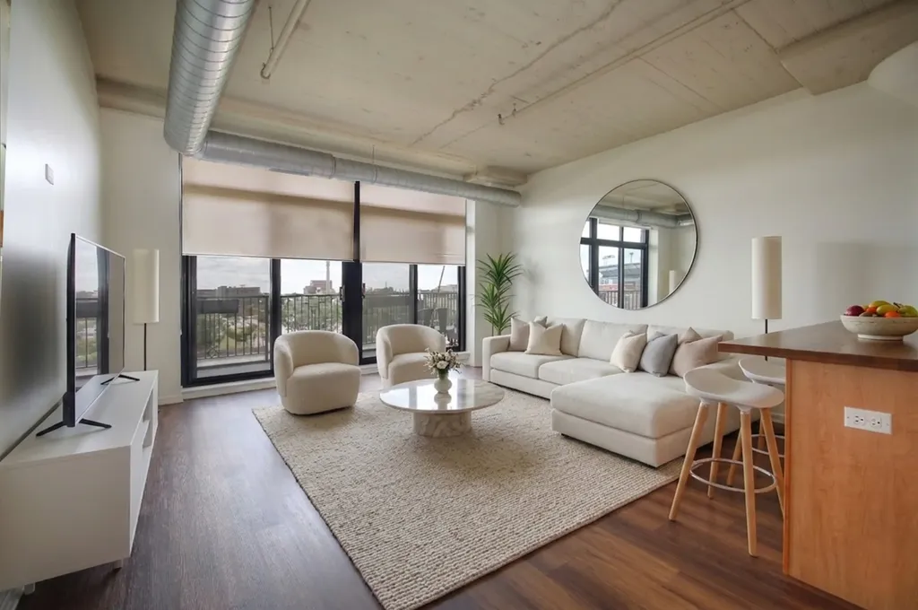 1525 South Sangamon Street Chicago IL 60608