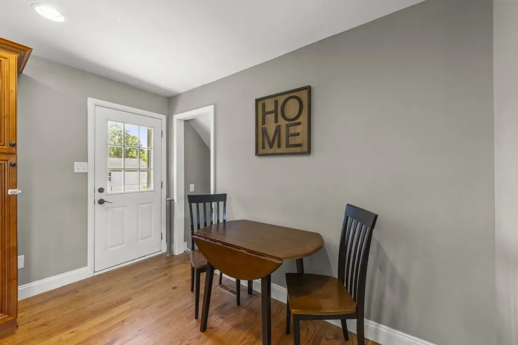 5s481 Glenoban Drive Naperville IL 60563
