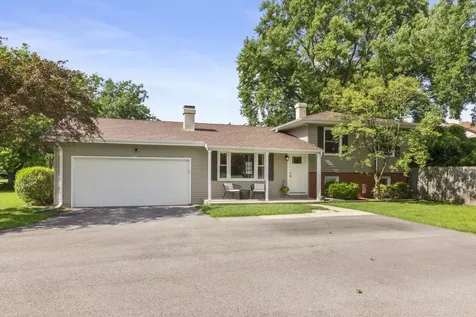 5s481 Glenoban Drive Naperville IL 60563