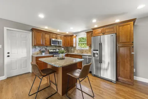 5s481 Glenoban Drive Naperville IL 60563