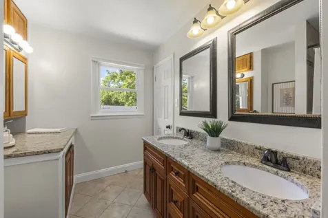5s481 Glenoban Drive Naperville IL 60563