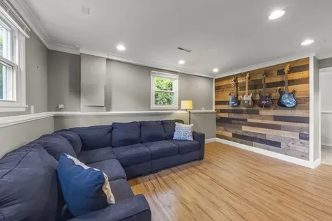 5s481 Glenoban Drive Naperville IL 60563