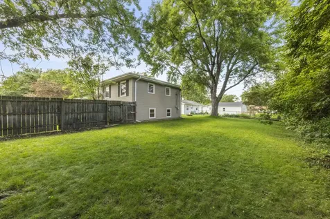 5s481 Glenoban Drive Naperville IL 60563
