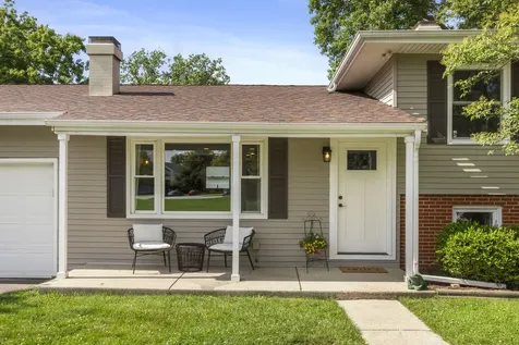 5s481 Glenoban Drive Naperville IL 60563
