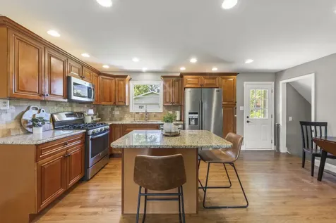 5s481 Glenoban Drive Naperville IL 60563