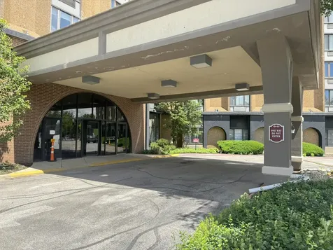 1 Renaissance Place Palatine IL 60067