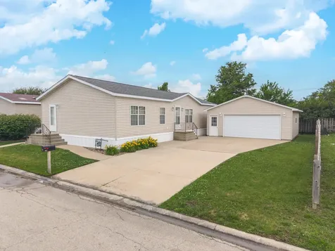 501 Michael Lane Chenoa IL 61726