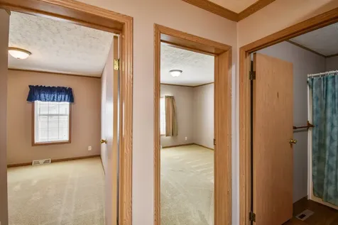 501 Michael Lane Chenoa IL 61726