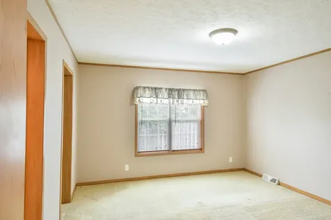 501 Michael Lane Chenoa IL 61726