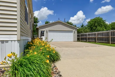 501 Michael Lane Chenoa IL 61726