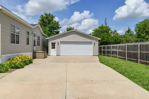 501 Michael Lane Chenoa IL 61726