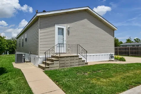 501 Michael Lane Chenoa IL 61726