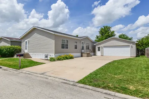 501 Michael Lane Chenoa IL 61726
