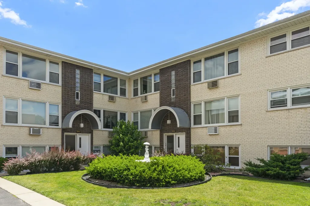 5947 North Odell Avenue Chicago IL 60631