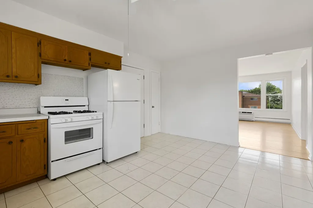 5947 North Odell Avenue Chicago IL 60631