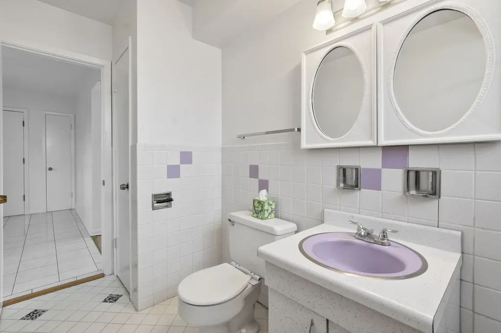 5947 North Odell Avenue Chicago IL 60631
