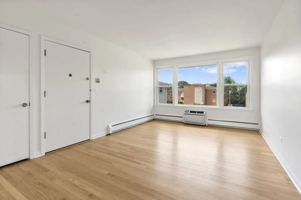 5947 North Odell Avenue Chicago IL 60631