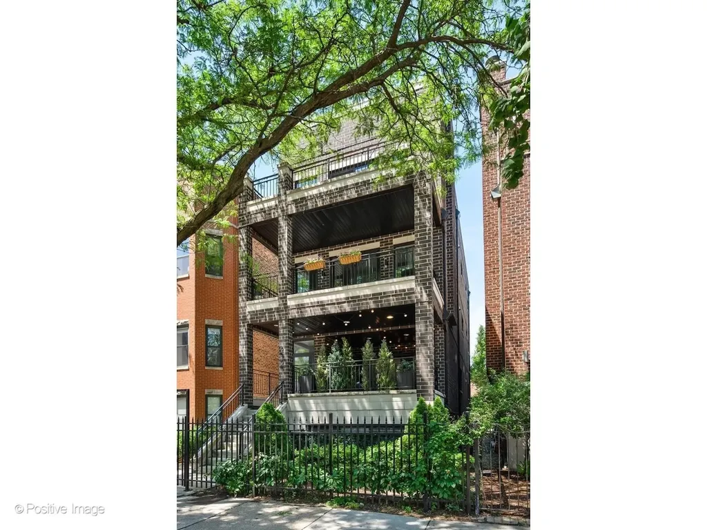 2506 North Southport Avenue Chicago IL 60614