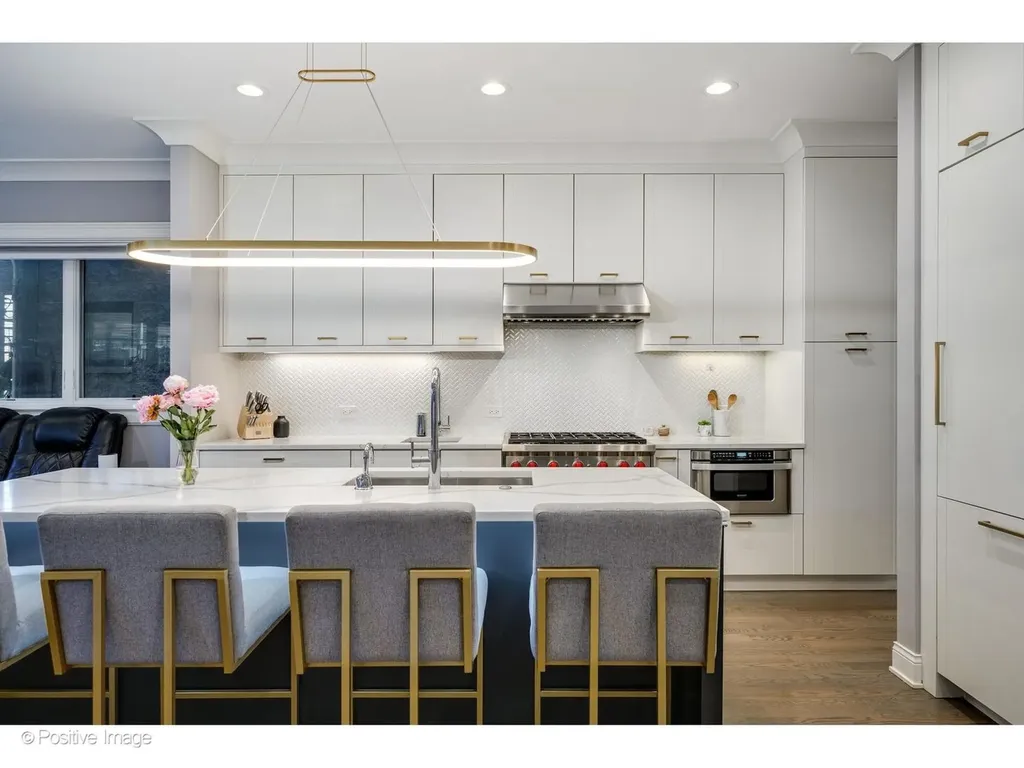 2506 North Southport Avenue Chicago IL 60614