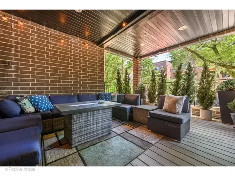 2506 North Southport Avenue Chicago IL 60614