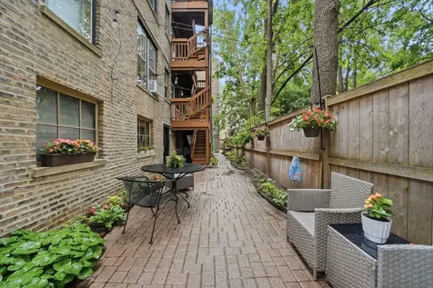 1136 Ontario Street Oak Park IL 60302