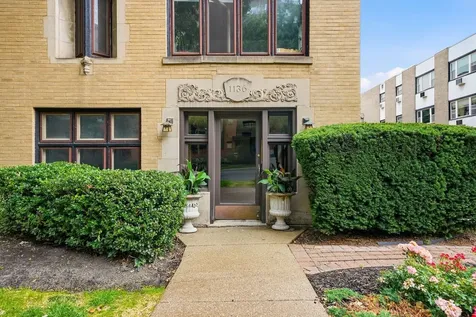 1136 Ontario Street Oak Park IL 60302