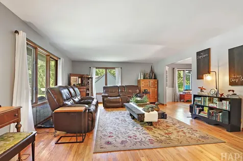 143 Mccullom Street Crystal Lake IL 60014