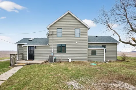17093 Somonauk Road Dekalb IL 60115