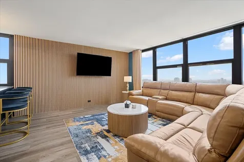 3001 South Michigan Avenue Chicago IL 60616