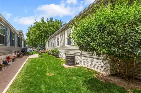 242 Fox Lane Belvidere IL 61008