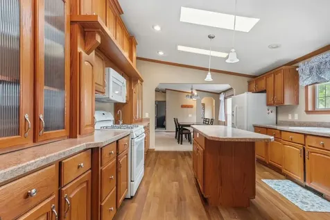 242 Fox Lane Belvidere IL 61008