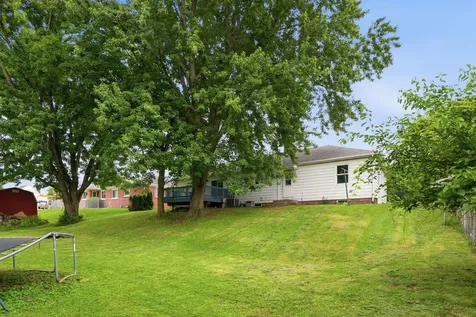 1414 23RD Avenue East Moline IL 61244