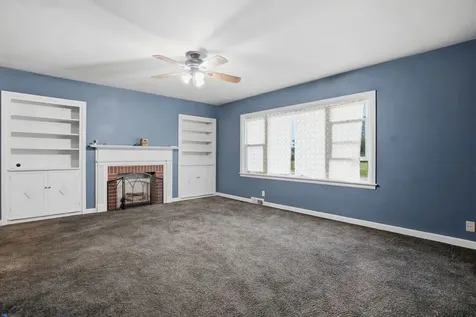 1414 23RD Avenue East Moline IL 61244
