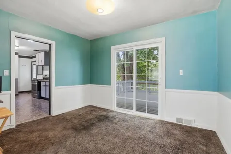1414 23RD Avenue East Moline IL 61244