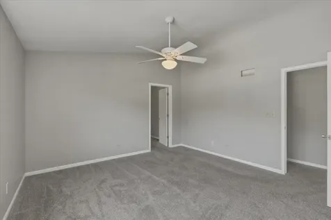 4709 Southhampton Drive Island Lake IL 60042