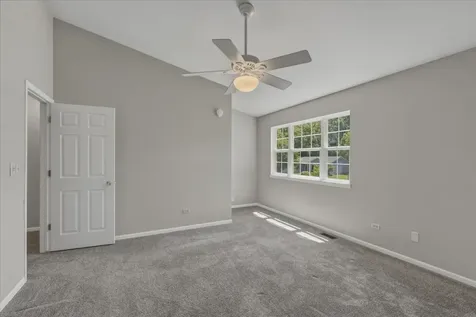 4709 Southhampton Drive Island Lake IL 60042