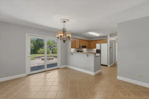 4709 Southhampton Drive Island Lake IL 60042