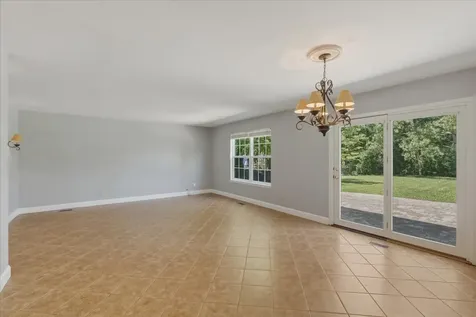 4709 Southhampton Drive Island Lake IL 60042