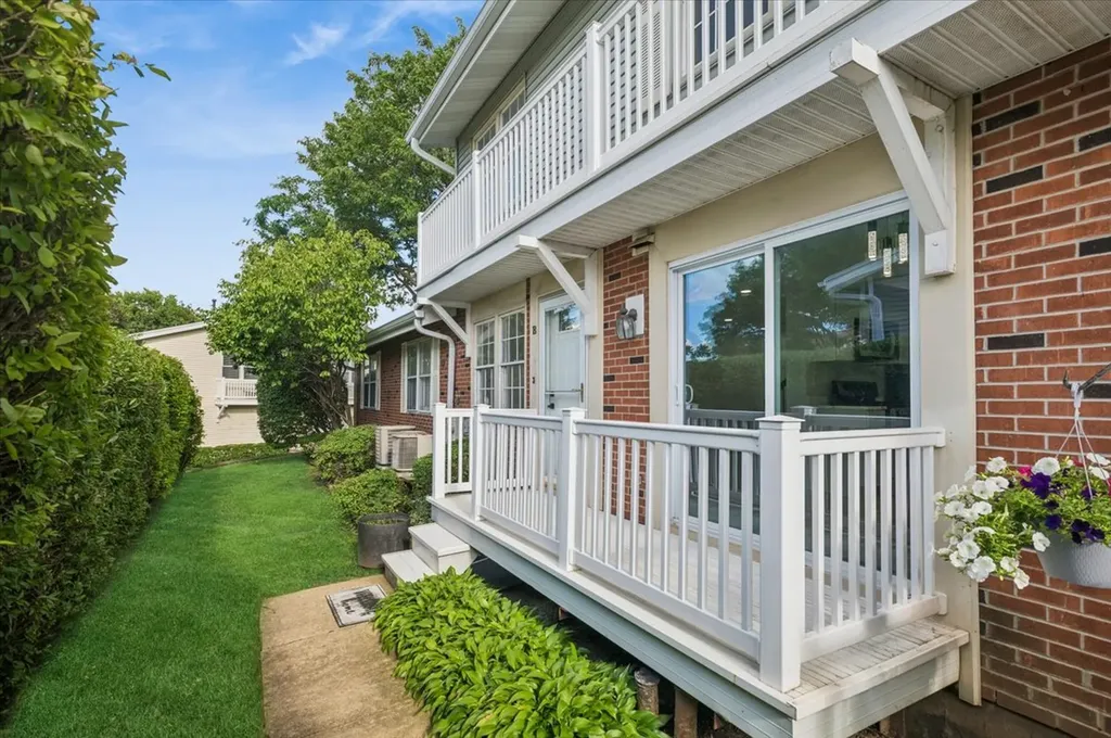 185 College Drive Bloomingdale IL 60108