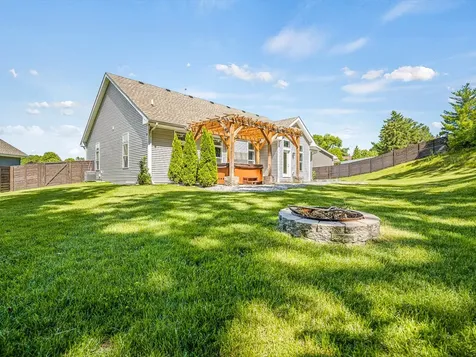 4348 Woodcliff Lane Roscoe IL 61073