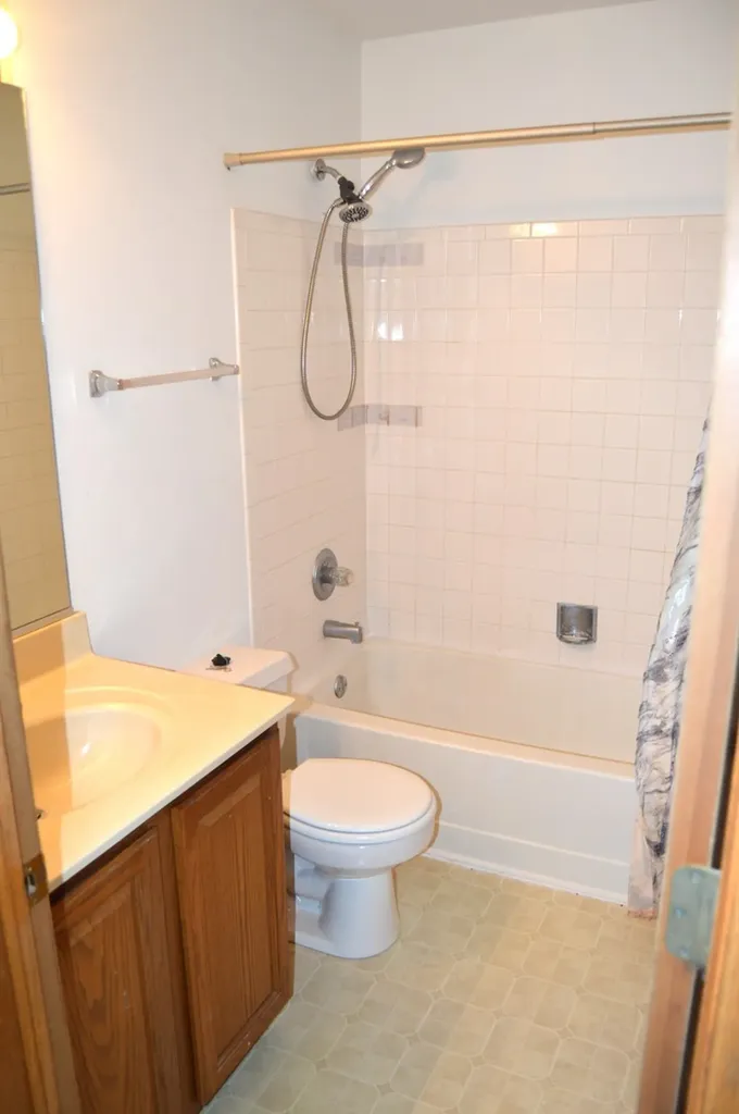 1609 Orchard Avenue Schaumburg IL 60193