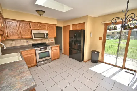 18439 Willow Lane Lansing IL 60438