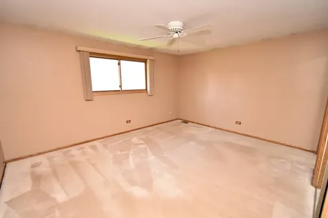 18439 Willow Lane Lansing IL 60438