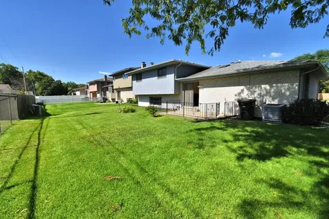 18439 Willow Lane Lansing IL 60438